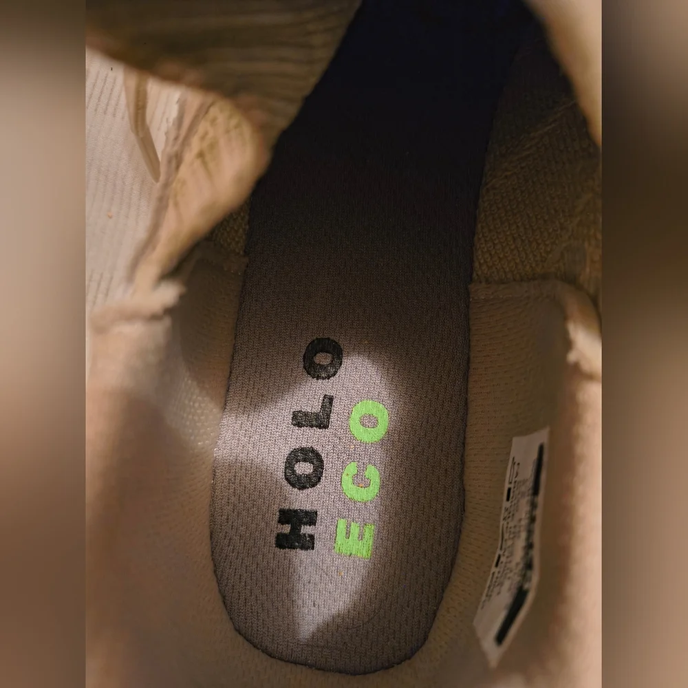 Holo Eco Cream Sneakers - Picture 7 of 8